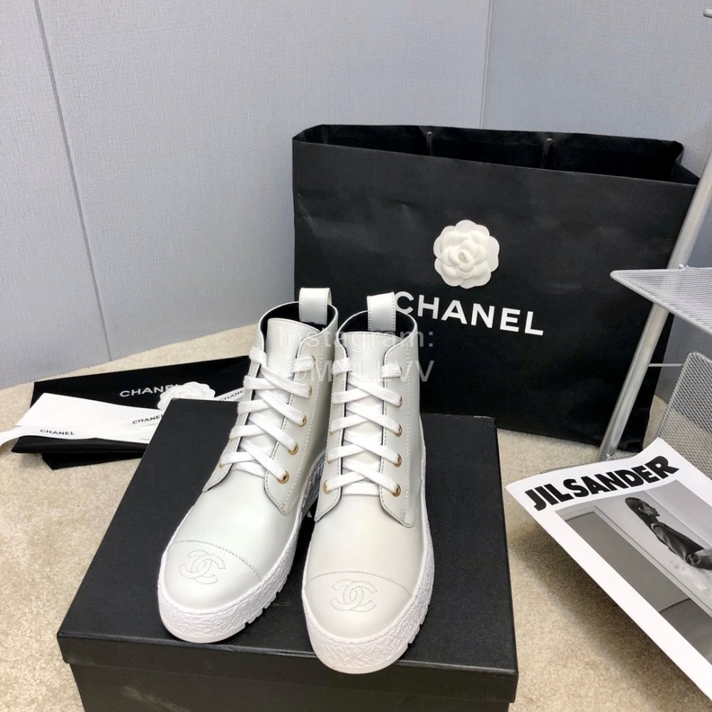 Chanel Winter Cowhide Lace Up Short Boots For Women White