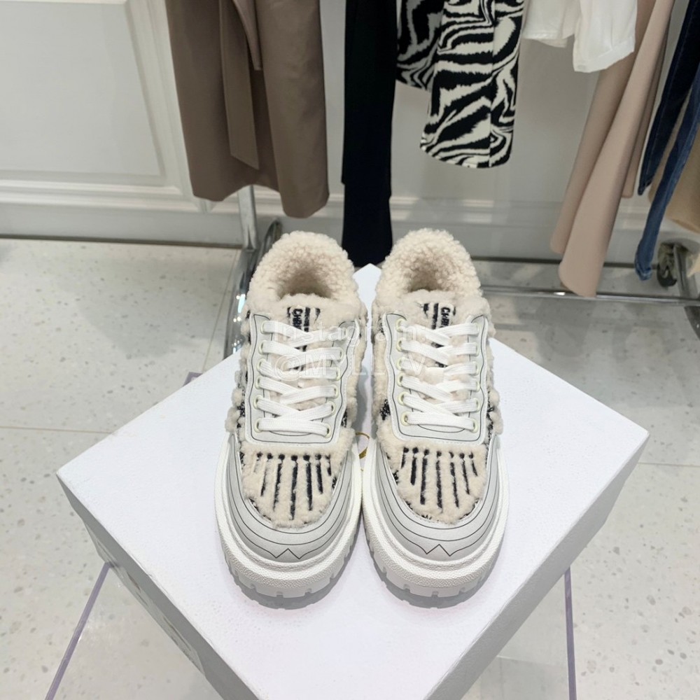 Dior Autumn And Winter Embroidered Lamb Wool Sneakers Black