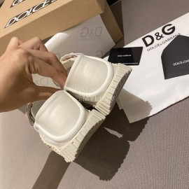 Dolce Gabbana Fashion Casual Sneakers For Women Beige