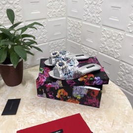 Dolce Gabbana New Diamond Rivet Sheepskin Flat Heel Slippers For Women Silver