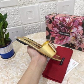 Dolce Gabbana Metal Cowhide Flat Slippers For Women Gold