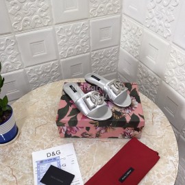 Dolce Gabbana Metal Cowhide Flat Slippers For Women Silver