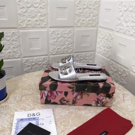 Dolce Gabbana Metal Cowhide Flat Slippers For Women Silver