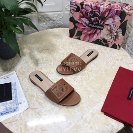 Dolce Gabbana Cowhide Flat Heeled Slippers For Women Brown 