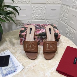 Dolce Gabbana Cowhide Flat Heeled Slippers For Women Brown 