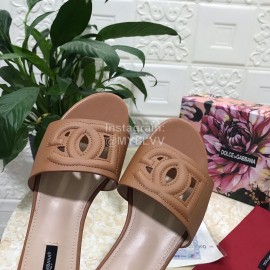 Dolce Gabbana Cowhide Flat Heeled Slippers For Women Brown 