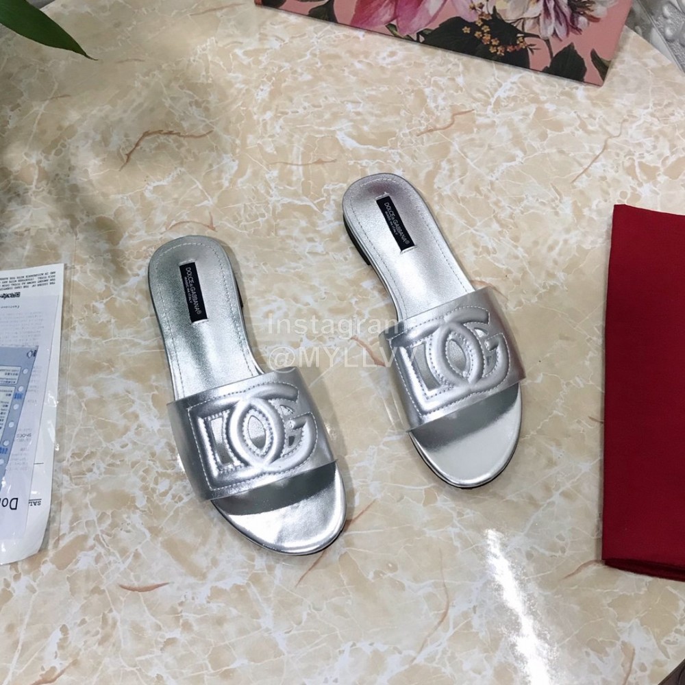 Dolce Gabbana Cowhide Flat Heeled Slippers For Women Silver 