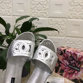 Dolce Gabbana Cowhide Flat Heeled Slippers For Women Silver 