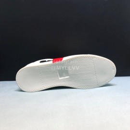 Fendi Leather Lace Up Casual Sneakers With Bag Bugs Eyes For Men Red