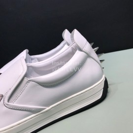 Fendi Leather Rivet Casual Sneakers With Bag Bugs Eyes For Men White
