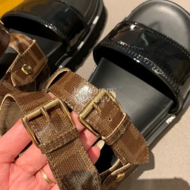Fendi New Soft Leather Sandals For Women Black