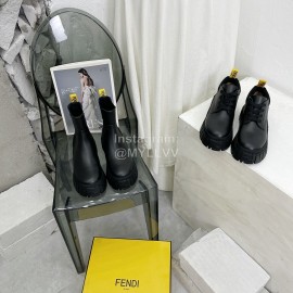 Fendi New Chelsea Boots With Thick Soles For Women 