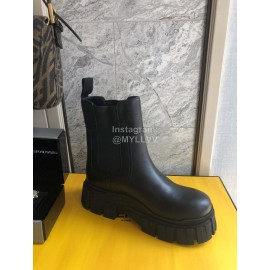 Fendi New Chelsea Boots With Thick Soles For Women Black