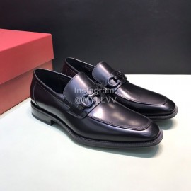 Ferragamo Calf Leather Gancini Buckle Shoes For Men Black