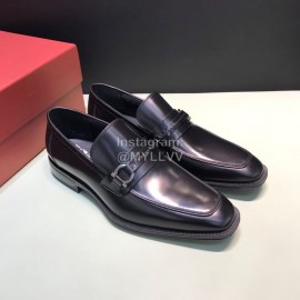Ferragamo Black Calf Leather Gancini Buckle Shoes For Men 