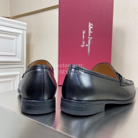 Ferragamo Crocodile Leather Gancini Buckle Shoes For Men Black