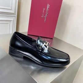Ferragamo Cowhide Gancini Buckle Business Shoes Black For Men 