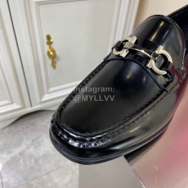Ferragamo Cowhide Gancini Buckle Business Shoes Black For Men 