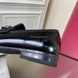 Ferragamo Cowhide Gancini Buckle Business Shoes Black For Men 