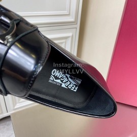 Ferragamo Cowhide Gancini Buckle Business Shoes Black For Men 