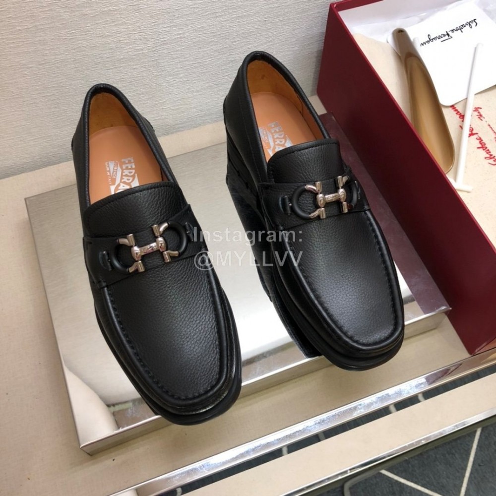 Ferragamo Oil Waxed Calf Leather Gancini Buckle Shoes For Men Black