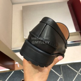 Ferragamo Black Oil Waxed Calf Leather Gancini Buckle Shoes For Men