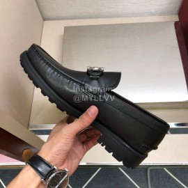 Ferragamo Black Oil Waxed Calf Leather Gancini Buckle Shoes For Men