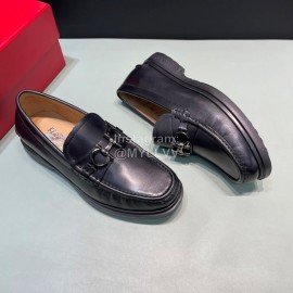 Ferragamo Grain Cowhide Gancini Buckle Shoes For Men Black