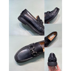 Ferragamo Grain Cowhide Gancini Buckle Shoes For Men Black