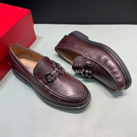 Ferragamo Grain Cowhide Gancini Buckle Shoes For Men Brown