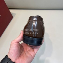 Ferragamo Calf Leather Gancini Buckle Business Shoes For Men Coffee