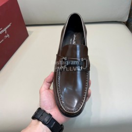 Ferragamo Calf Leather Gancini Buckle Business Shoes For Men Coffee