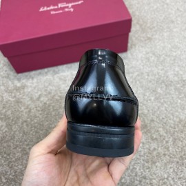 Ferragamo Soft Calf Leather Casual Loafers For Men Black