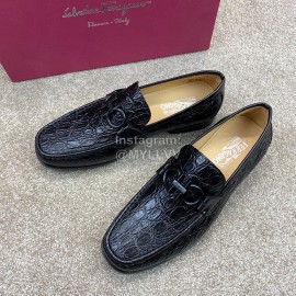 Ferragamo Soft Calf Leather Casual Loafers Black For Men 