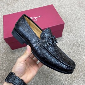 Ferragamo Soft Calf Leather Casual Loafers Black For Men 