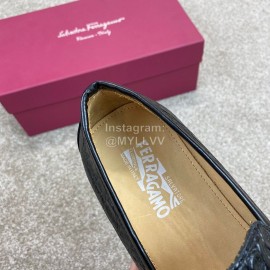 Ferragamo Soft Calf Leather Casual Loafers Black For Men 