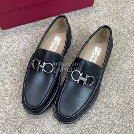 Ferragamo Soft Black Calf Leather Business Loafers For Men 
