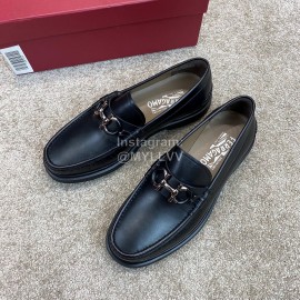 Ferragamo Soft Calf Leather Black Business Loafers For Men 