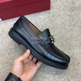 Ferragamo Soft Calf Leather Black Business Loafers For Men 