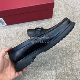 Ferragamo Soft Calf Leather Black Business Loafers For Men 