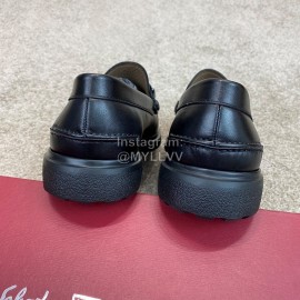 Ferragamo Soft Calf Leather Black Business Loafers For Men 
