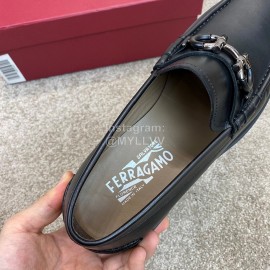 Ferragamo Soft Calf Leather Black Business Loafers For Men 