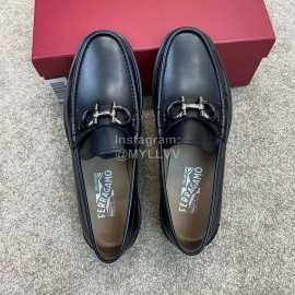 Ferragamo Soft Calf Leather Black Business Loafers For Men 