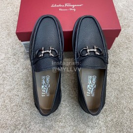 Ferragamo Classic Calf Leather Business Loafers For Men 