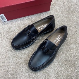 Ferragamo Calf Leather Metal Buckle Business Loafers For Men Black