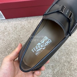Ferragamo Calf Leather Metal Buckle Business Loafers For Men Black
