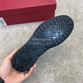 Ferragamo Calf Leather Metal Buckle Business Loafers For Men Black