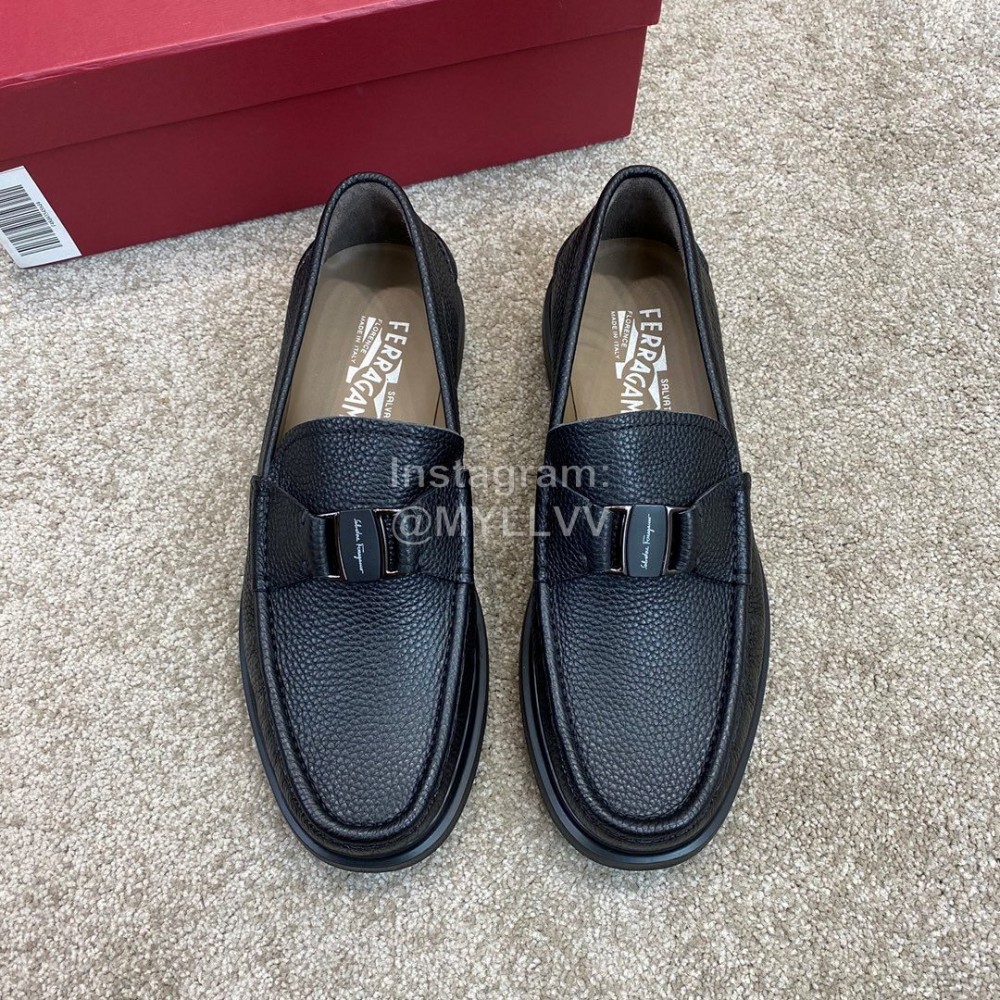 Ferragamo Black Calf Leather Metal Buckle Business Loafers For Men 