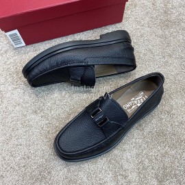 Ferragamo Black Calf Leather Metal Buckle Business Loafers For Men 
