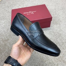 Ferragamo Classic Calf Leather Business Loafers For Men Black